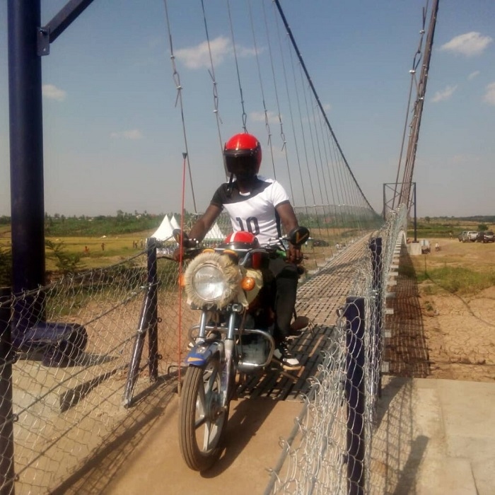 Iki kiraro kinyuraho na moto