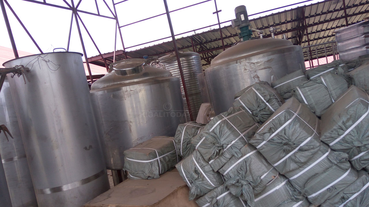 Bimwe mu bikoresho bizifashishwa mu kwenga ikigage 