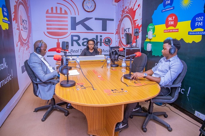 Ikiganiro cyibanze ku ikoranabuhanga mu guteza imbere uburezi bw