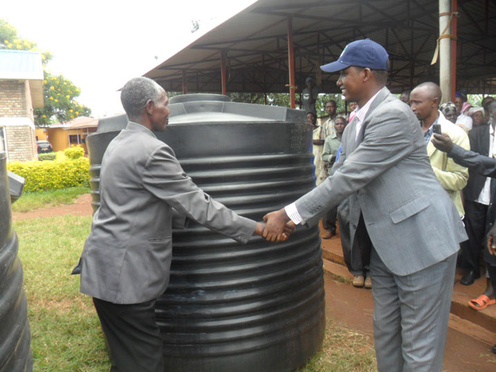 Ikigega cy'amazi kiri muri bimwe byahawe indashyikirwa.