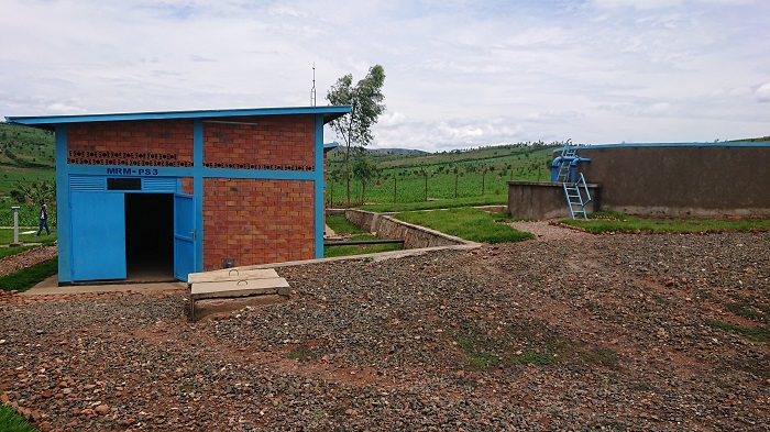 Ikigega gitwara amazi ya WASAC mu Mudugudu wa Gatebe ya mbere