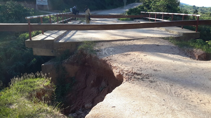 Ikiraro cya Mpanga cyangijwe n'isuri.