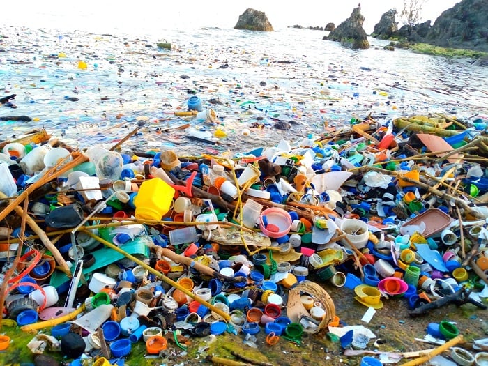 Ikiyaga cya kivu kijyamo imyanda ya Pulasitike