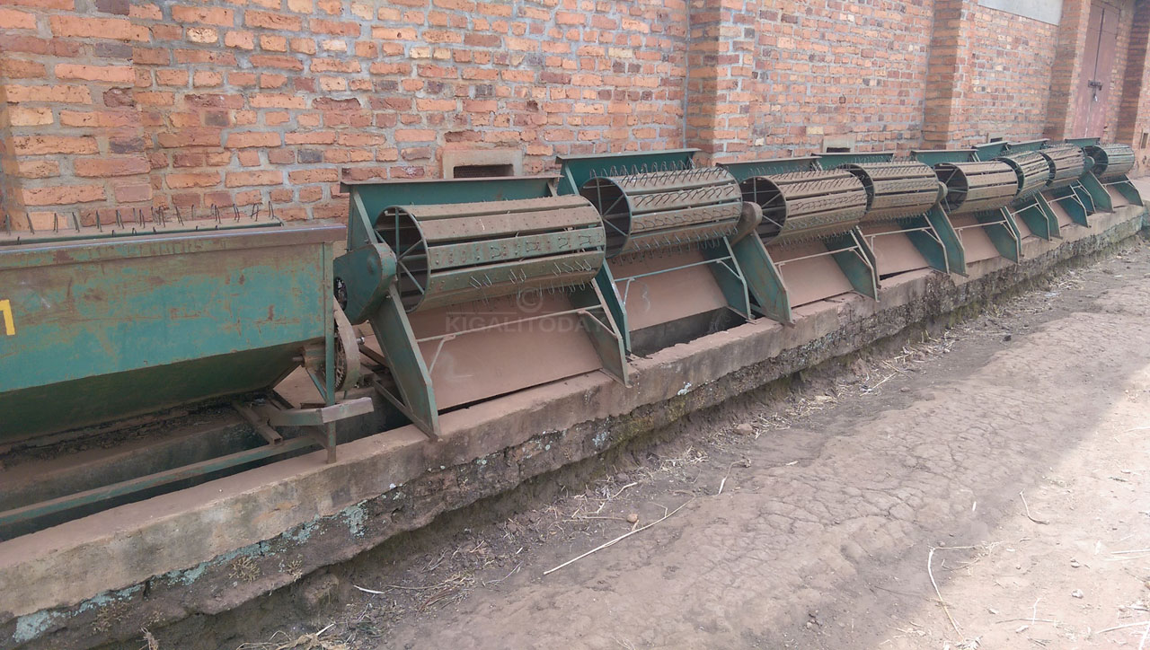 Izi mashini zatangiye kugwa umugese kuko zimaze imyaka umunani zidakoreshwa 