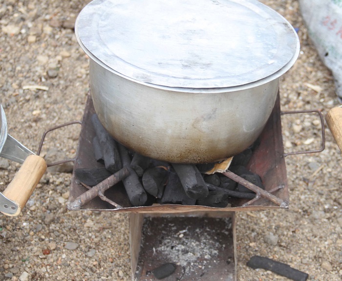 Imbabura zitavuguruye na zo zitwara amakara menshi kandi na yo kuyakora byangiza ibiti byinshi