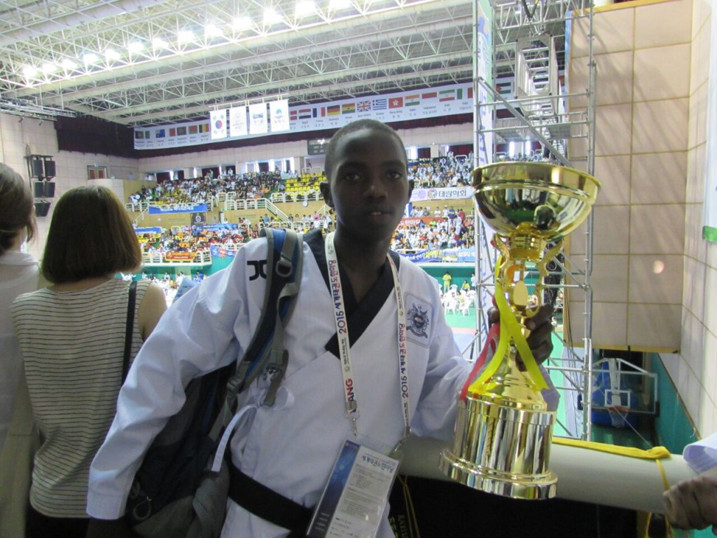 U Rwanda rumaze kugera ku ntera ishimishije muri uyu mukino,n'ibikombe barabyegukana