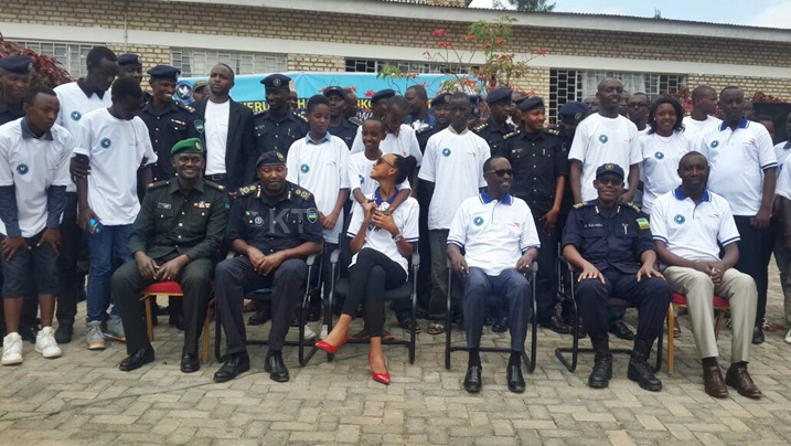 Yari yitabiriye itangizwa ry'icyumweru cya polisi ku rwego rw'Intara y'Amajyepfo cyabereye mu Karee ka Ruhango.