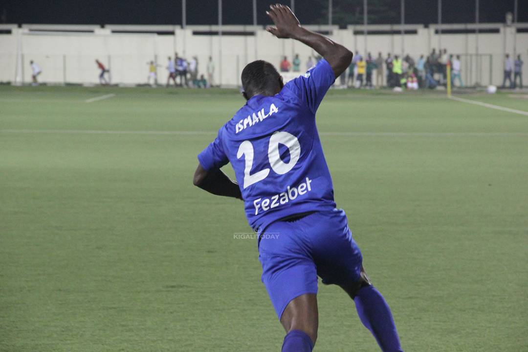 Diarra yaherukaga gukinira Rayons Sport mu mukino wayihuje na APR bahatanira igikombe gisumba ibindi