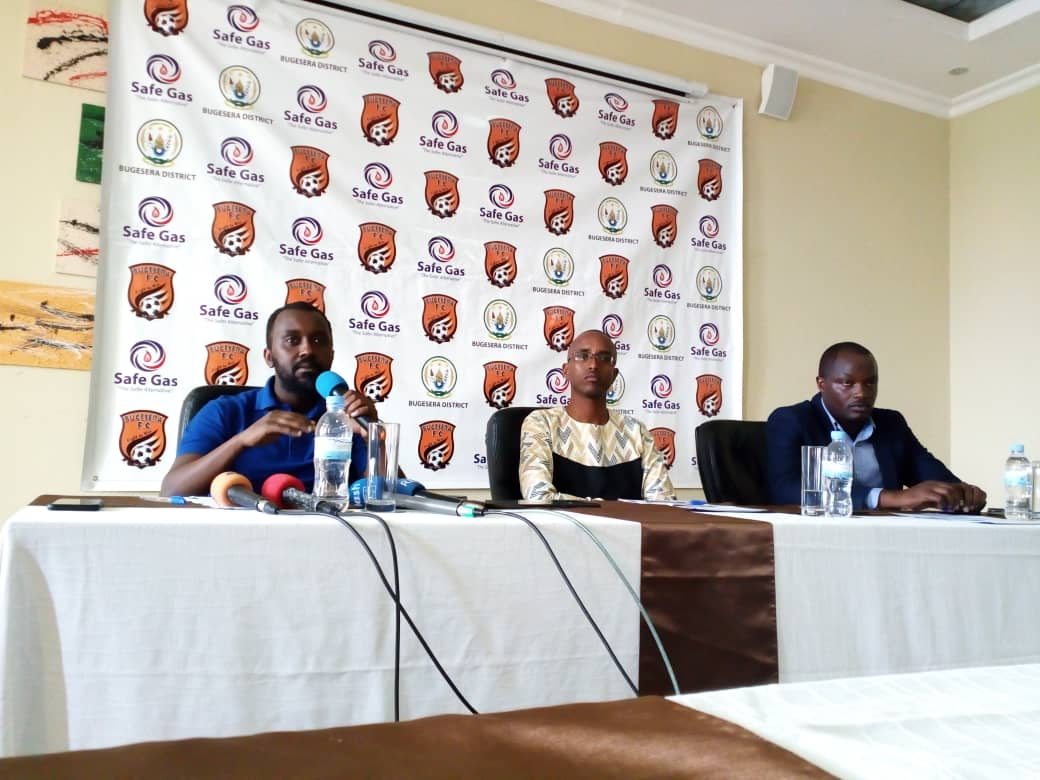 Amasezerano yasinywe hagati y