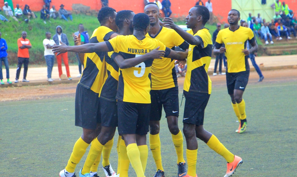 Mukura mu byishimo nyuma yo gutsinda umukino wa kane yikurikiranya