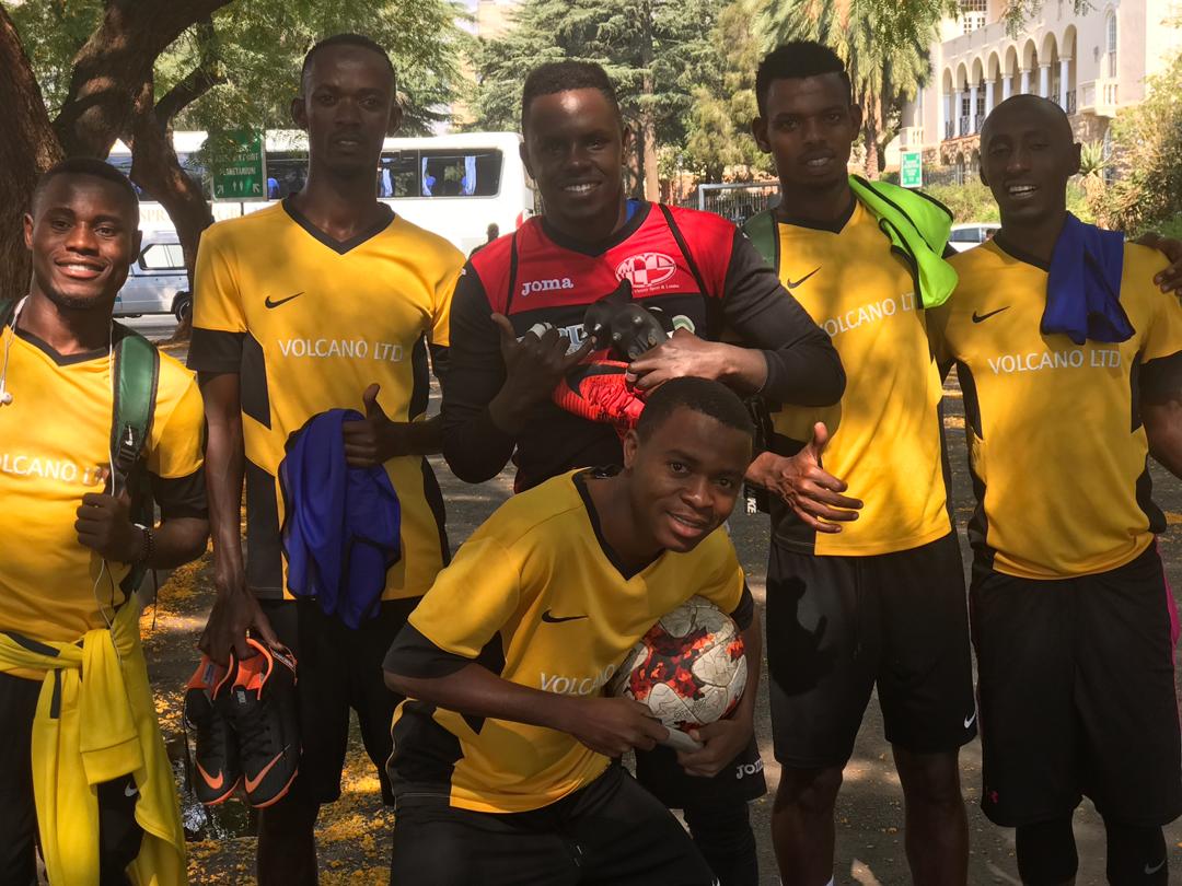 Akanyamuneza ni kose kuri Mukura yari imaze imyaka 11 idasohokera u Rwanda