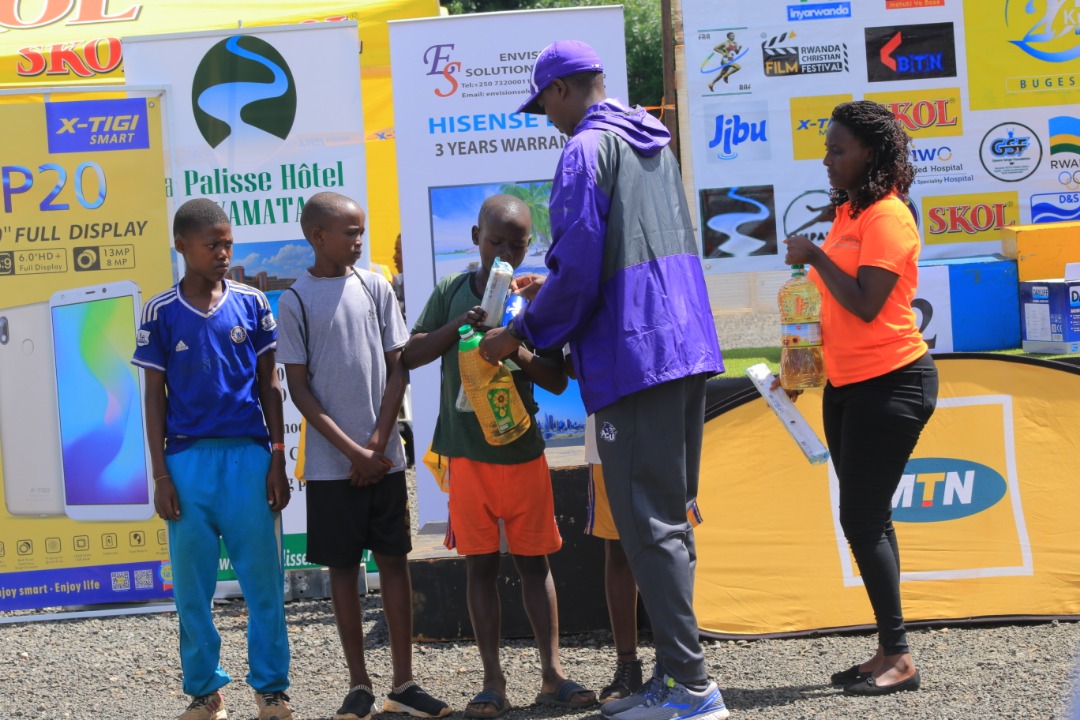 Abana bato bitwaye neza nabo bahembwe