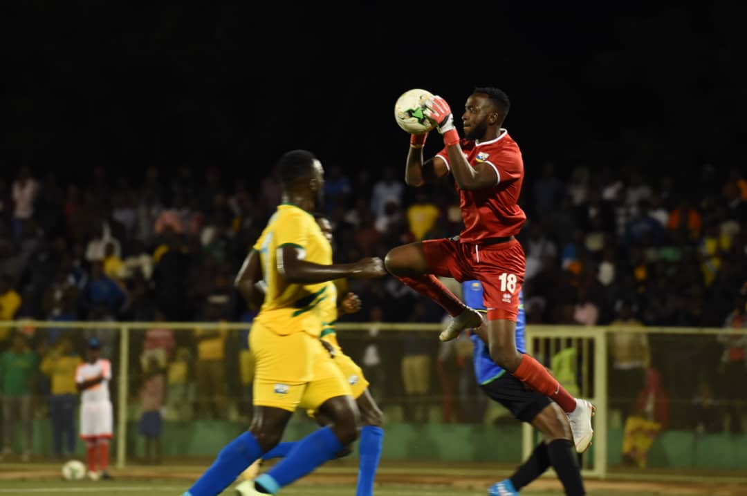 Umunyezamu Kimenyi Yves wari wagarutse mu kibuga yitwaye neza