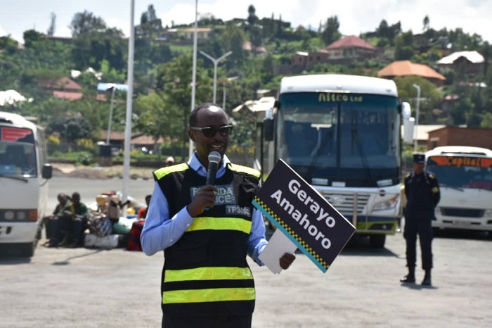 Guverineri w'intara y'Uburengerazuba Alphonse Munyantwali