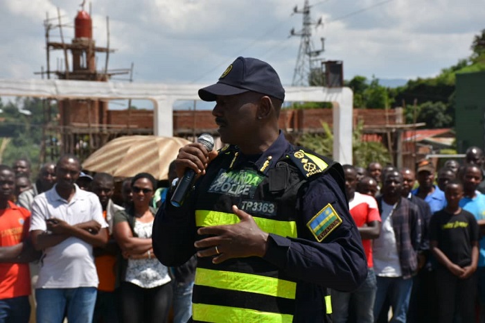 CP Roger Rutikanga umuyobozi wa Polisi y'u Rwanda mu ntara y'Uburengerazuba
