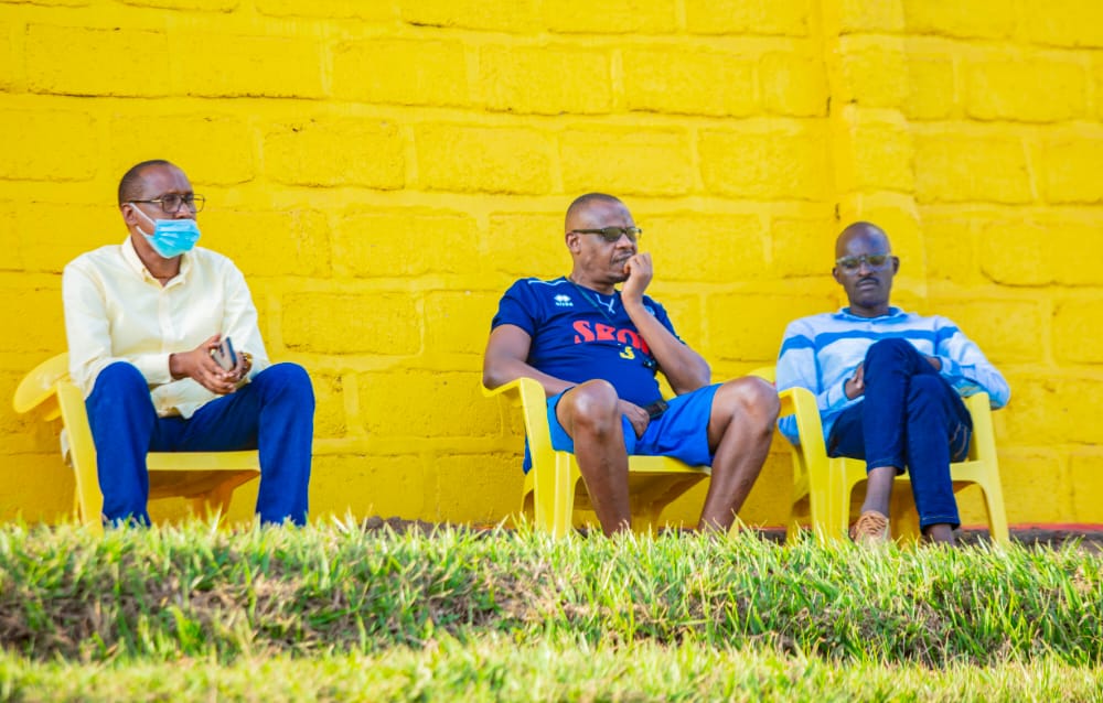 Perezida wa Rayon Sports Uwayezu Jean Fidele yakurikiye imyitozo