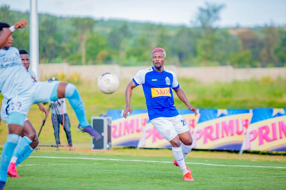 Héritier Nzinga Luvumbu yagoye cyane ikipe ya Police FC