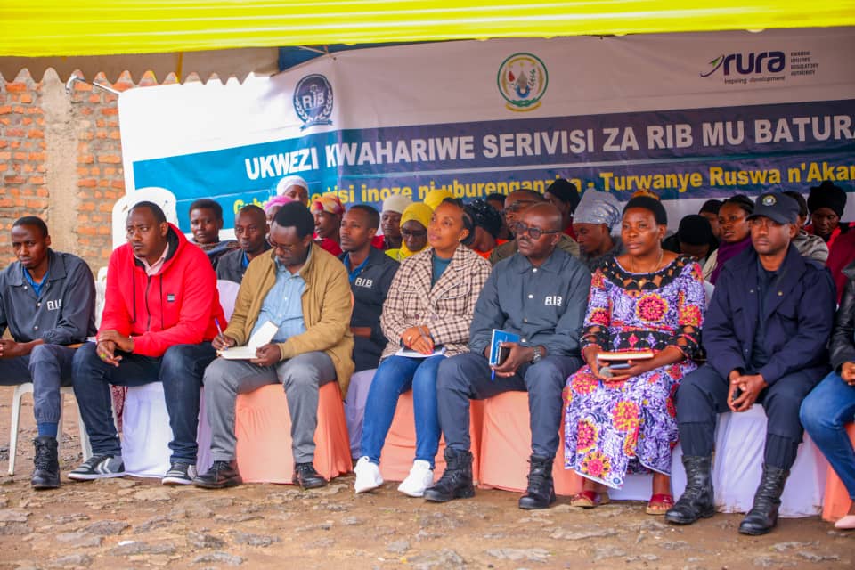 Inzego zitandukanye zari mu biganiro n'abaturage