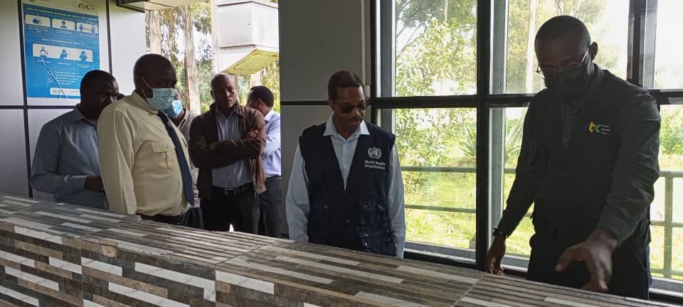 Aho abinjira mu Rwanda bakarabira intoki