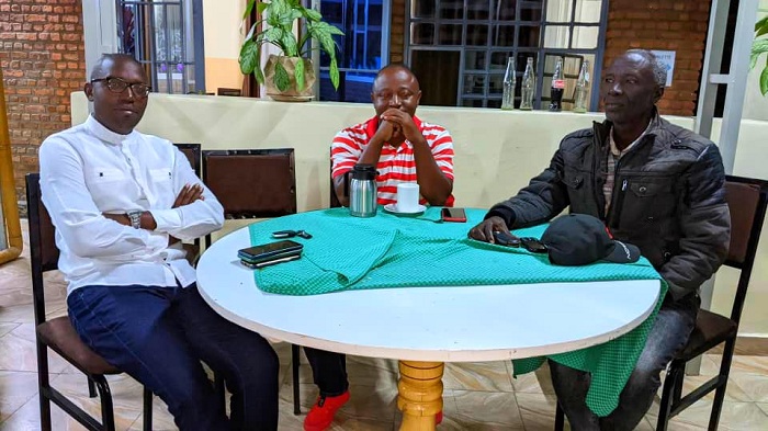 Meya Kambogo n'abayobozi ba Etincelles