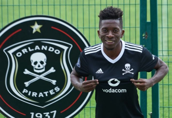 Jean Marc Makusu yakiniye Orlando Pirates muri Afurika Yepfo
