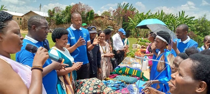 Berekanye ibyo bakora