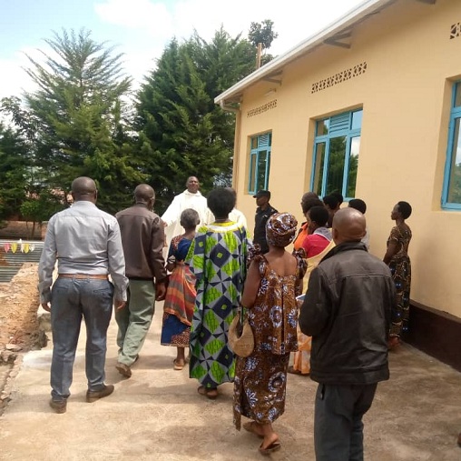 Abaturage bamurikirwa iryo somero