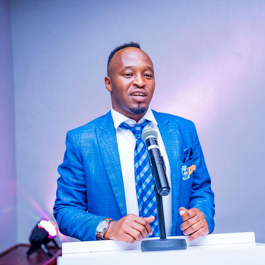 Rwaka Jean Claude ni we mutoza mukuru wa Rayon Sports WFC