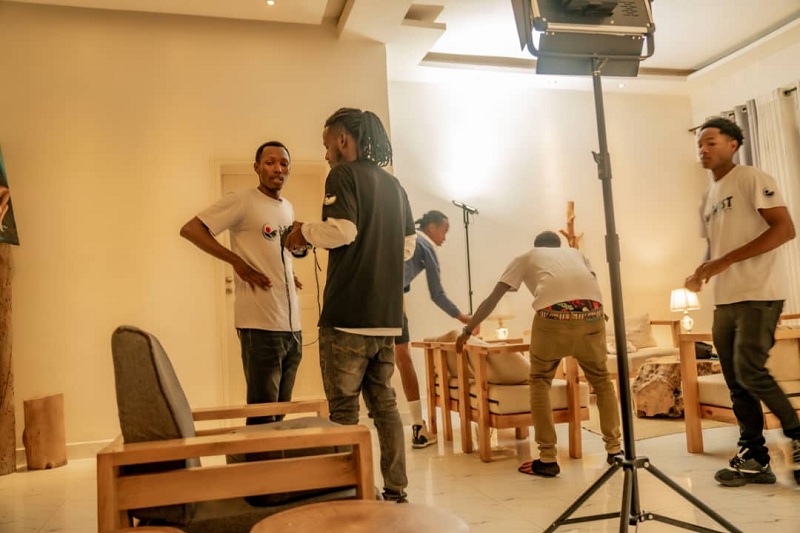 Bari mu mirimo ibinjiriza amafaranga