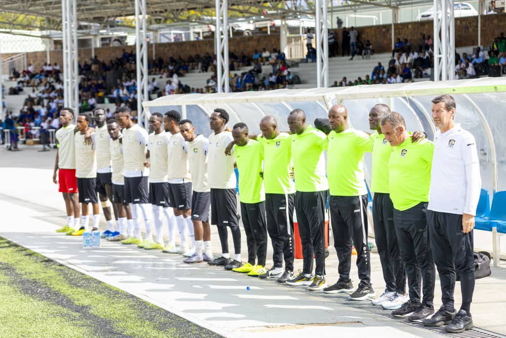 Mbere y'umukino hafashwe umunota wo Kwibuka ku nshuro ya 30 Jenoside yakorewe Abatutsi mu 1994