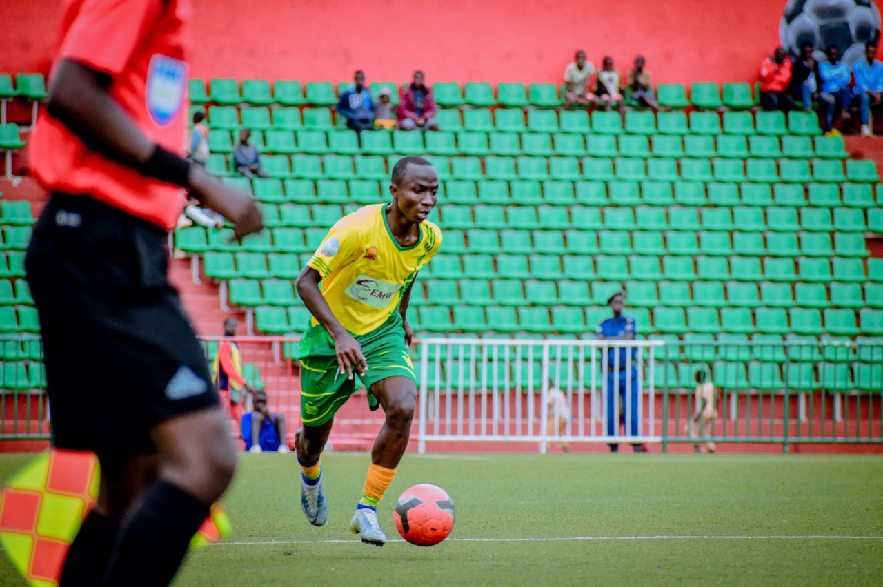 Nduwimana Frank muri shampiyona ya 2023-2024 yatsinze ibitego 18 anatanga imipira umunani yavuyemo ibitego