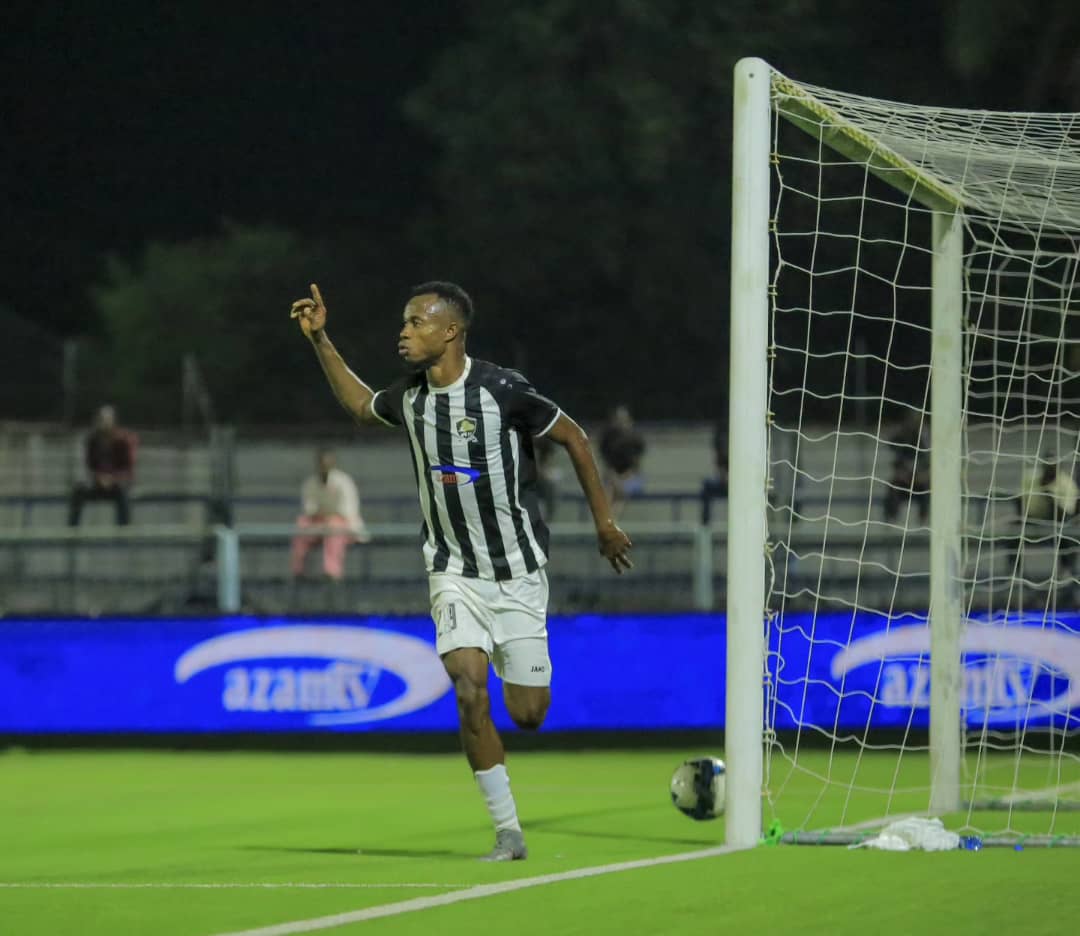 Rutahizamu Victor Mbaoma nyuma yo gutsinda igitego