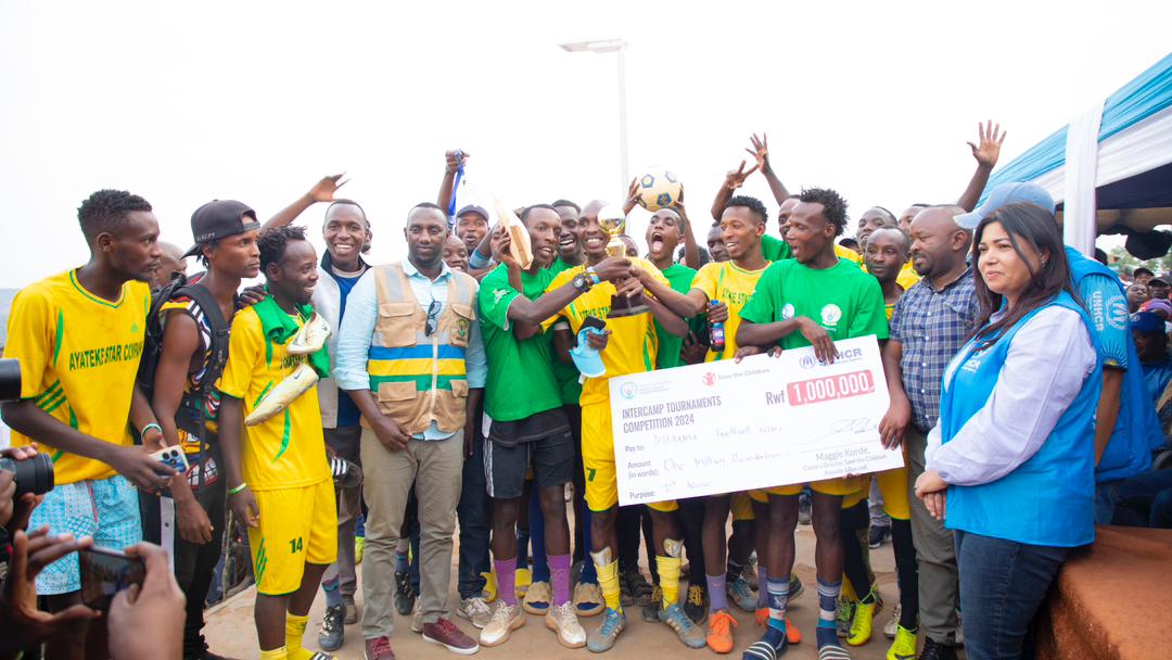 Mahama yegukanye igikombe mu mupira w