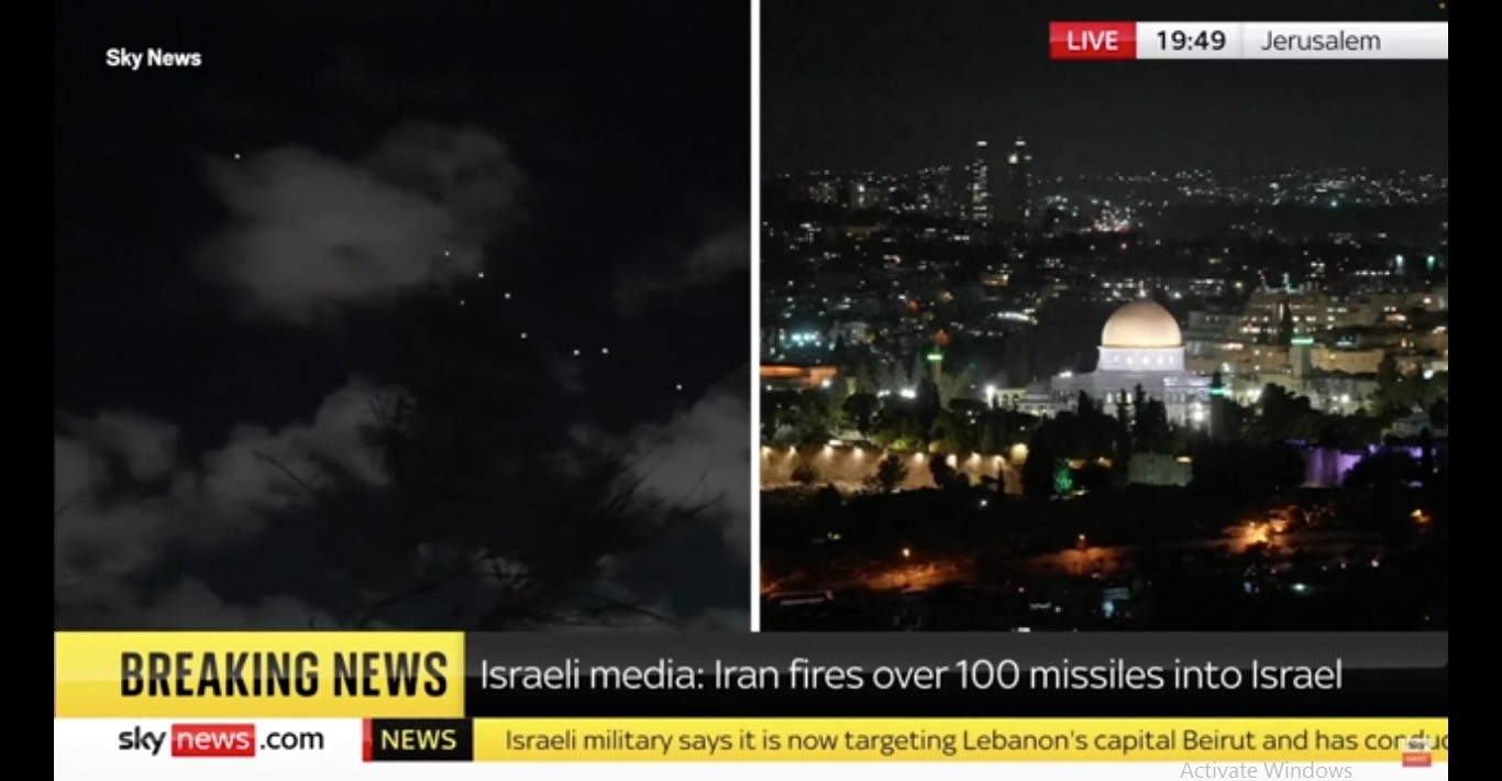 Ibitangazamakuru byo muri Israel biravuga ko Iran yarashe ibisasu bya misile birenga ijana kuri Israel