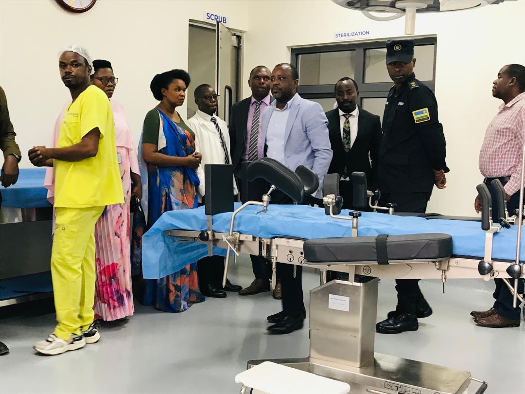 Ni inyubako ifite ibikoresho bigezweho bijyanye no kubaga abarwayi