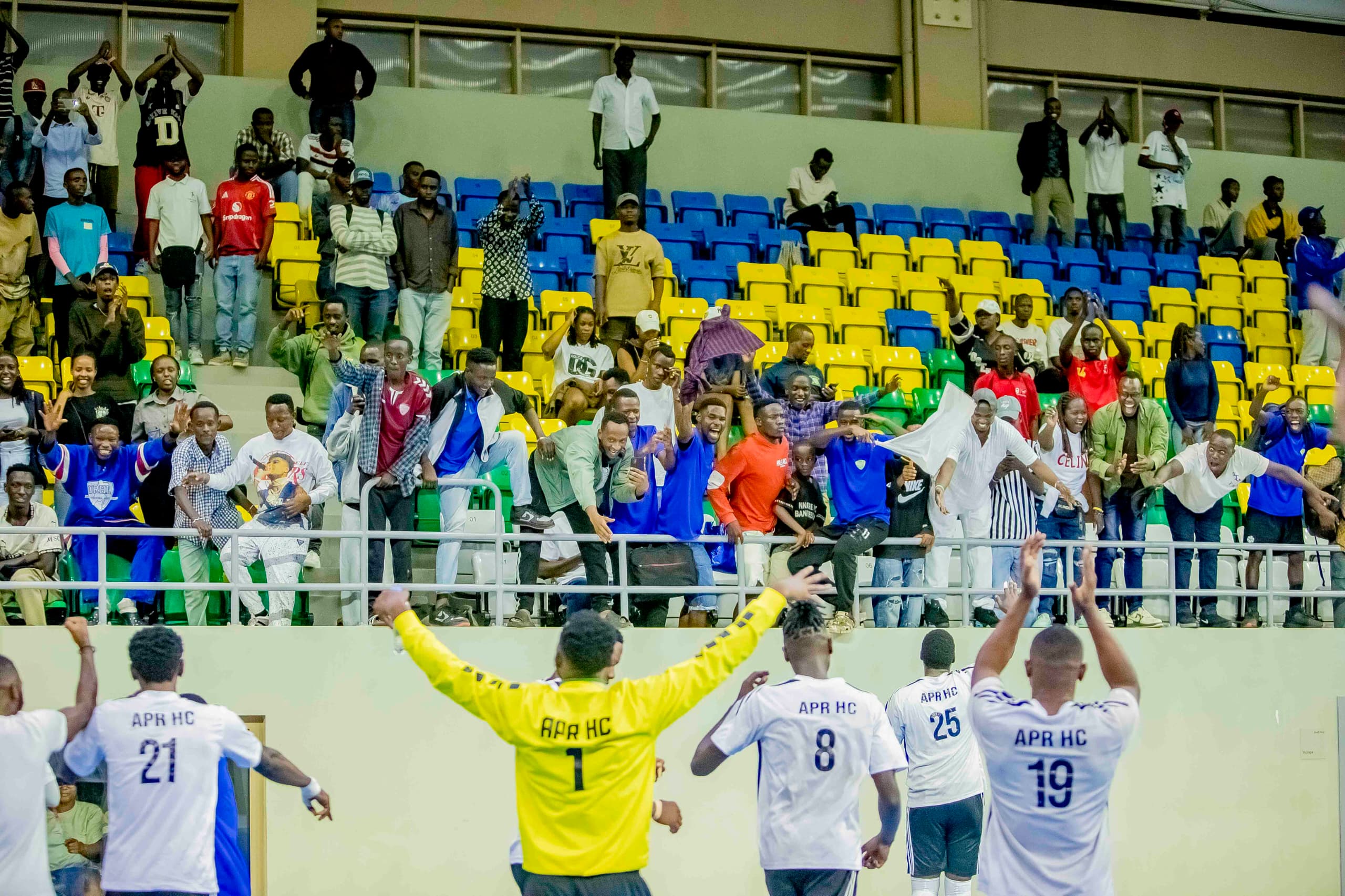 APR HC bashimira abakunzi babo