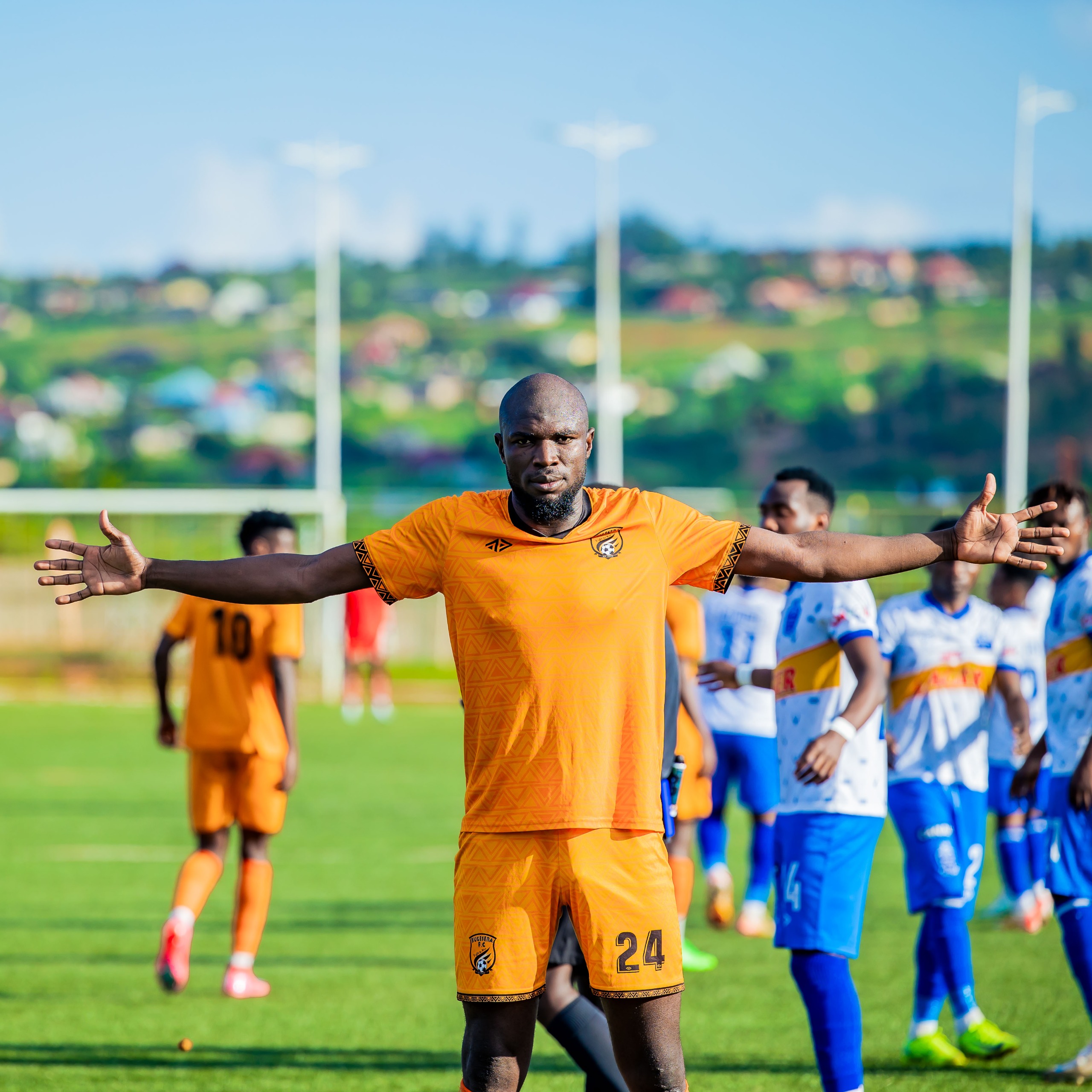 Umar Abba yishimira igitego cya kabiri cya Bugesera FC cyaturutse kuri penaliti yatumye umukino uhagarara