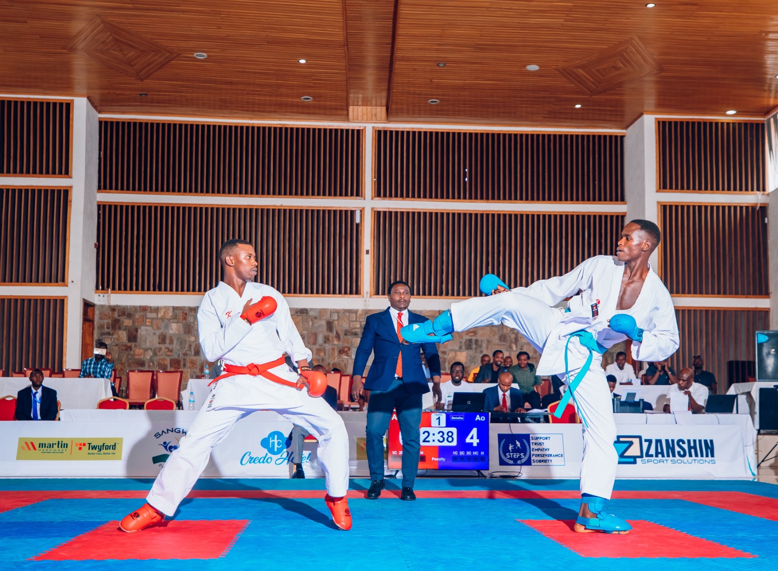 Ni rushanwa rikinwa mu bakuru no mu bato