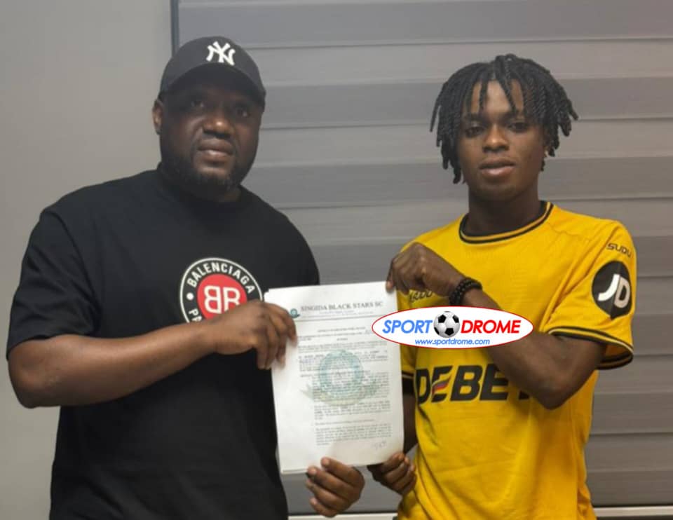 Raouf Memel Dao yongeye kugaragara ari hamwe na Zambro Traore nawe ugurisha abakinnyi n'ubundi bafite amasezerano yo muri Singida Black Stars 