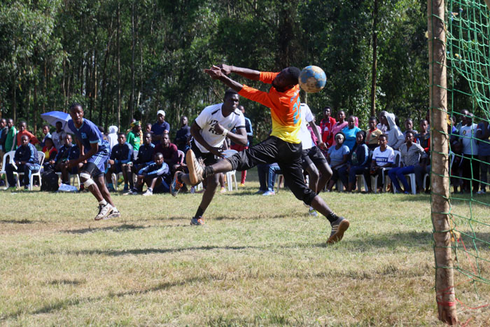 Ikipe ya APR yari yatangiye iyoboye umukino ariko Police iza kuyigaranzura