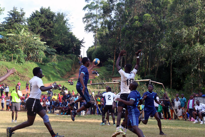 Police HC yari iri hejuru muri uyu mukino