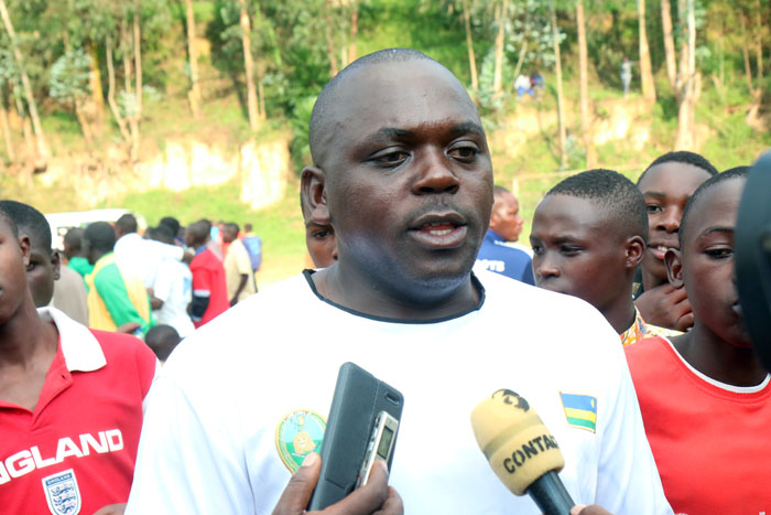 Anaclet Bagirishya utoza APR HC, yatangaje ko gutakaza benshi mu bakinnyi yari afite umwaka ushize biri mu byatumye atsindwa