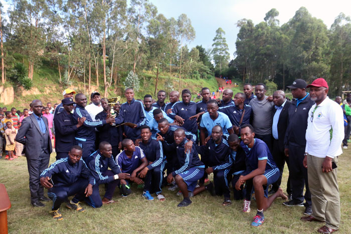 Ikipe ya Police ifata ifoto y