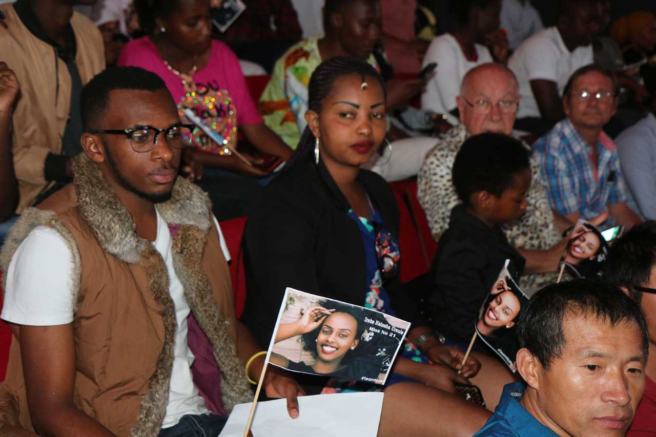 Bamwe ibitekerezo byari byose bibaza niba ba Nyampinga bashyigikiye hari icyo bari buze gucyura