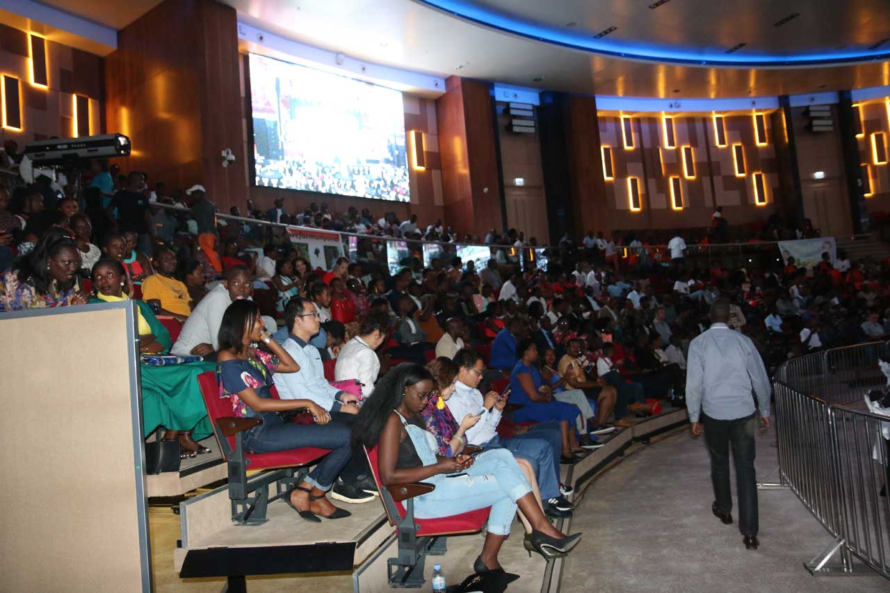 Uko bakurikiranaga ni nako bahanahanaga amakuru kuri za telefone y'uko bimeze