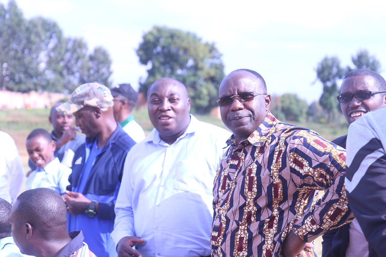 Perezida w'Urwego rw'Igihugu rushinzwe Intwari z'Igihugu, Imidari n'Impeta y'Ishimwe, Dr. Habumuremyi Pierre Damien akurikirana irushanwa