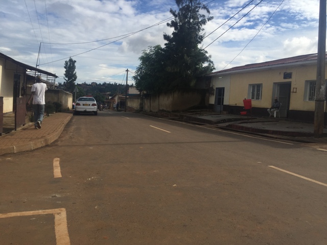 Umuhanda ugana kwa Nyiranuma