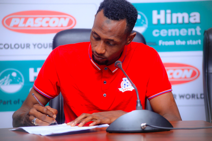 Yasinye amasezerano y'imyaka ibiri