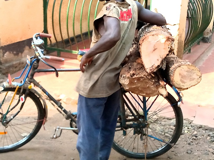 Abafite amafaranga barazigura ariko zibahenze