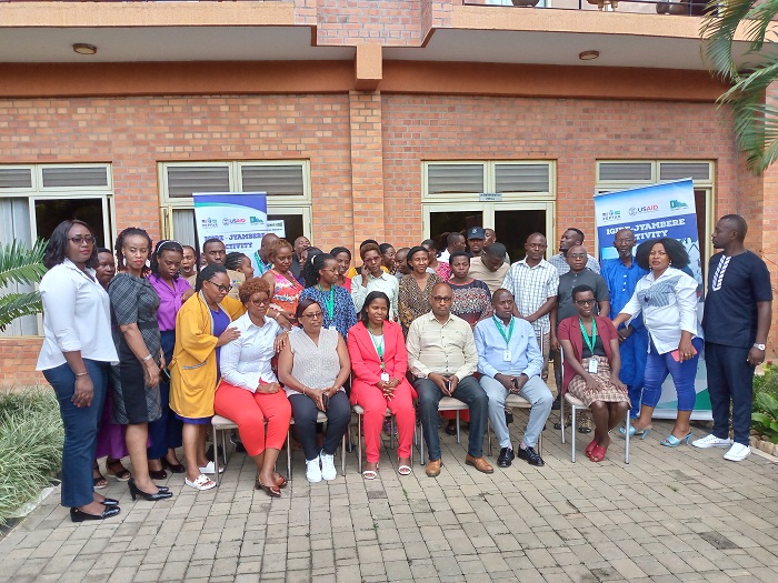  Inzego zitandukanye muri Nyarugenge ziyemeje gukurikiranira hafi abarenga 20,000 bashobora kwandura cyangwa kwanduza abandi virusi itera SIDA